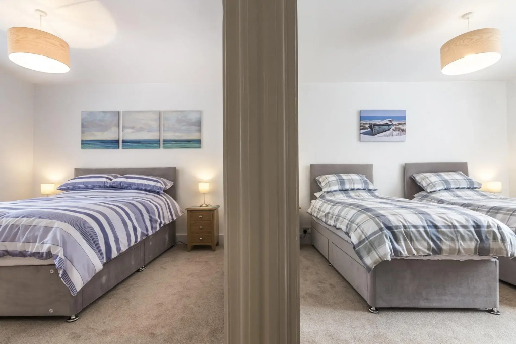 Sandy Retreat - 3 Bedroom Holiday Home - Tenby