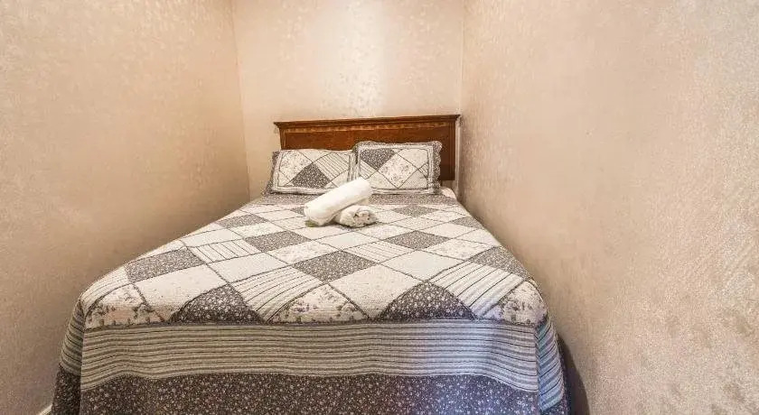 Pembroke Suites