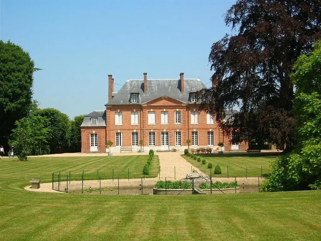 Chateau d Emalleville