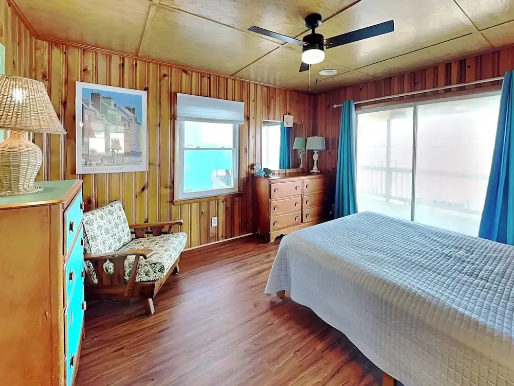 Seahorse Sound by Topsail Realty