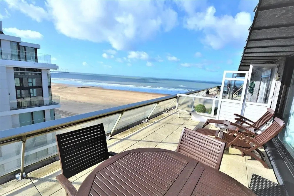 Penthouse With Large sun Terrace