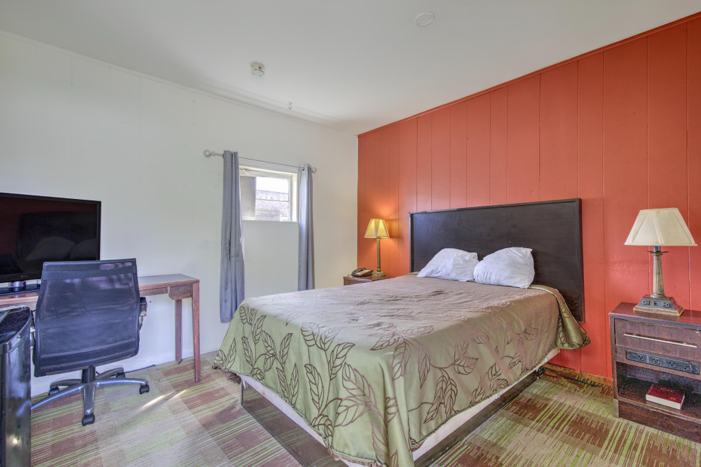 OYO Palm Leaf Motel