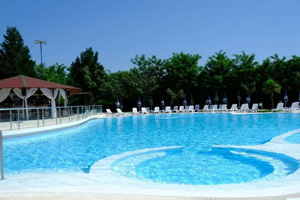 Gardenland Resort