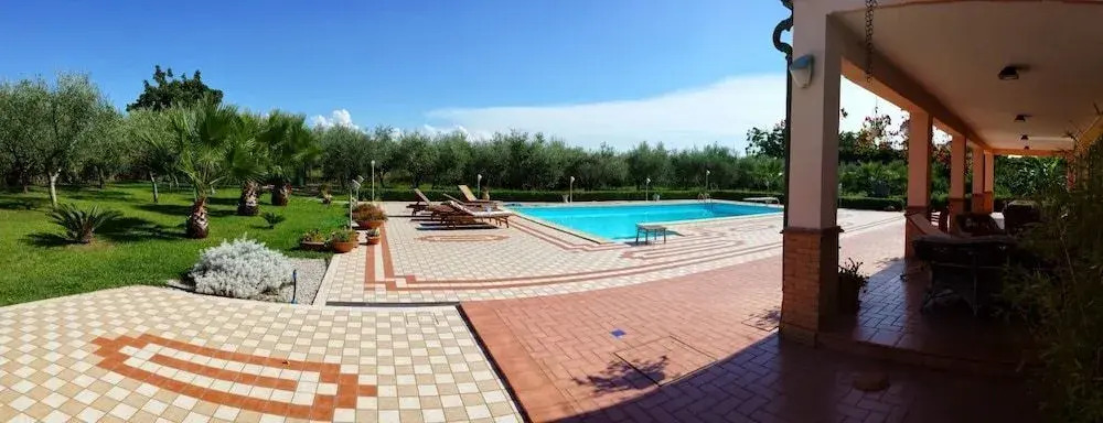 B&B Spineta Pool