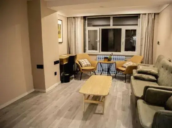 Chifeng Yaochi Collection Hotel