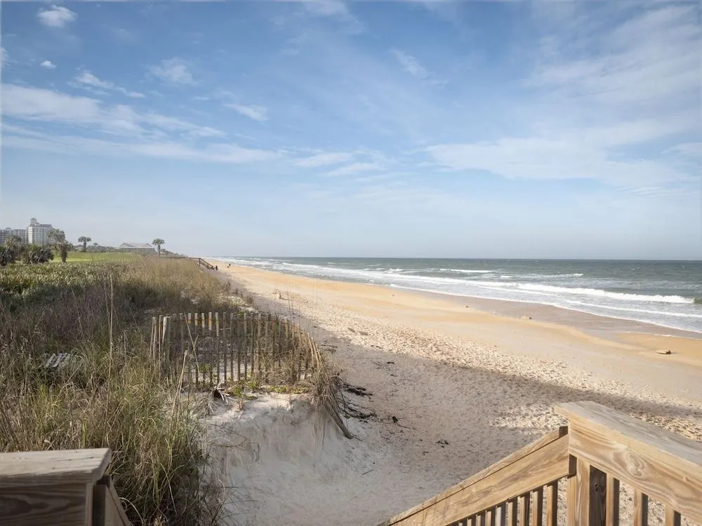 Summer Daze by Distinctive Beach Rentals
