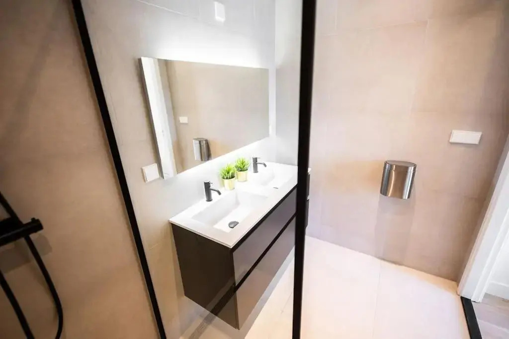Desirable 1 Bedroom Serviced Apartment 5 m2 -NB304D-