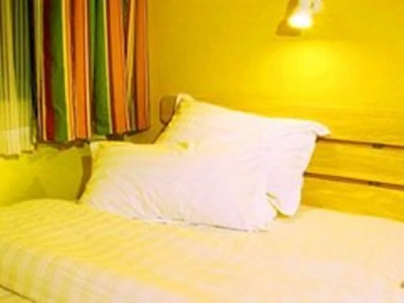 7Days Inn Foshan Tongji Bridge Tongji Road Subway Station