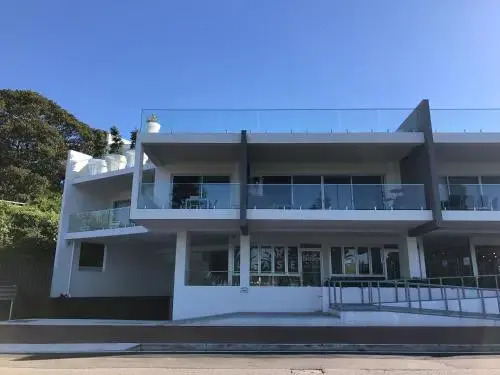 Belle Vue- Penthouse at Black Beach