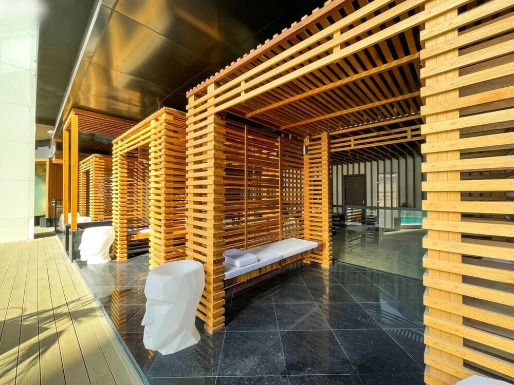 Chic 3BR Apt Near Dubai Mall