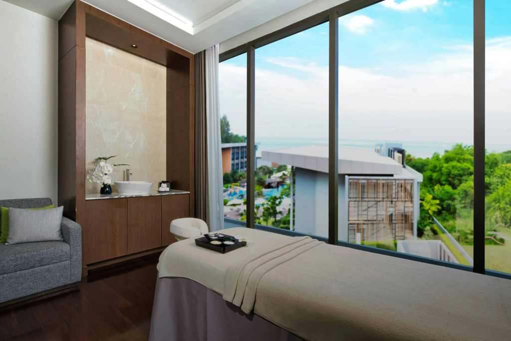 Renaissance Pattaya Resort & Spa