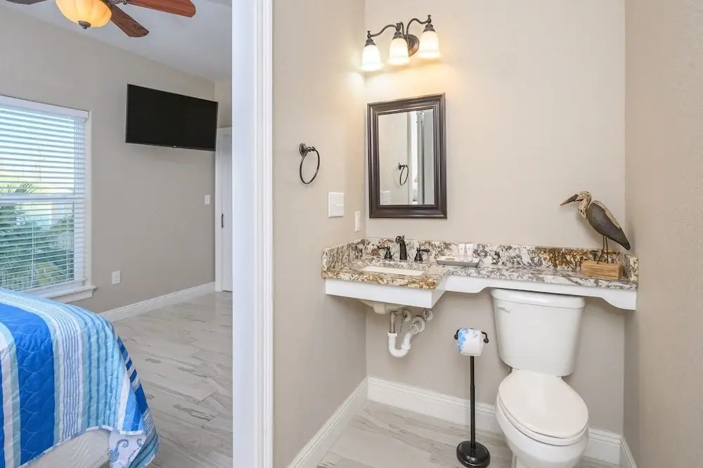 Gorgeous East Beach W/ Pool - Steps To Sand 5 Bedroom Home