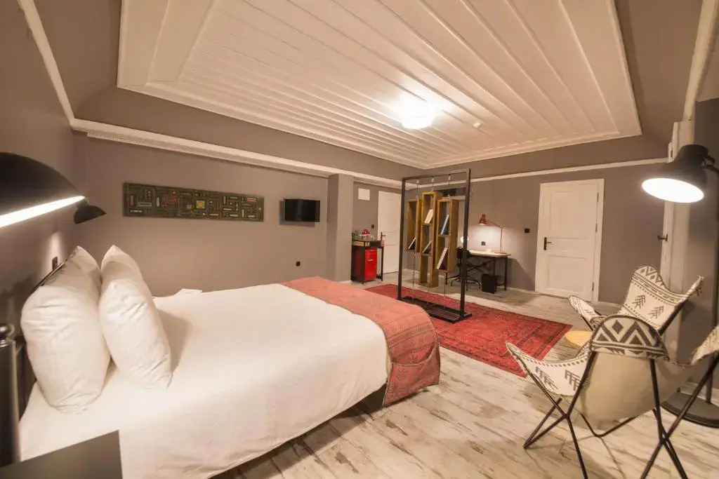 GARP HOTEL