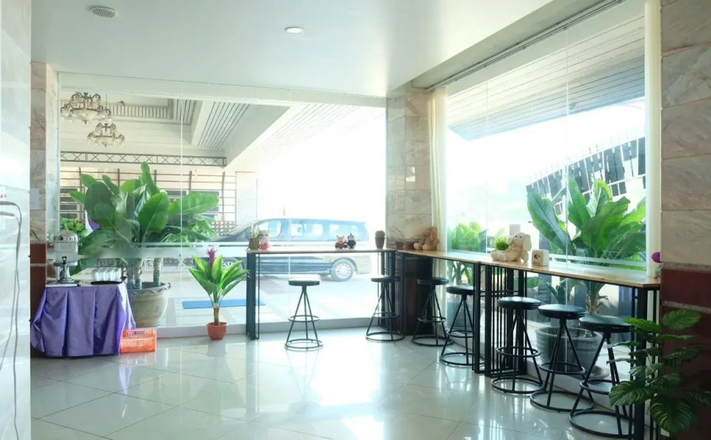 Century Grand Hotel