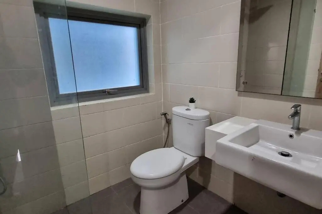 Apt Pejaten Park Residence 2 BR Grey dgn Netflix, Bathub, Pool