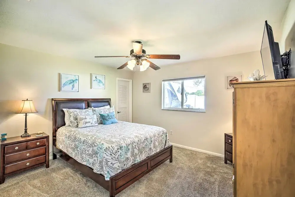 Private Pool & Lanai: Home in Cape Coral