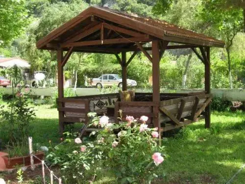 Artemis Hotel
