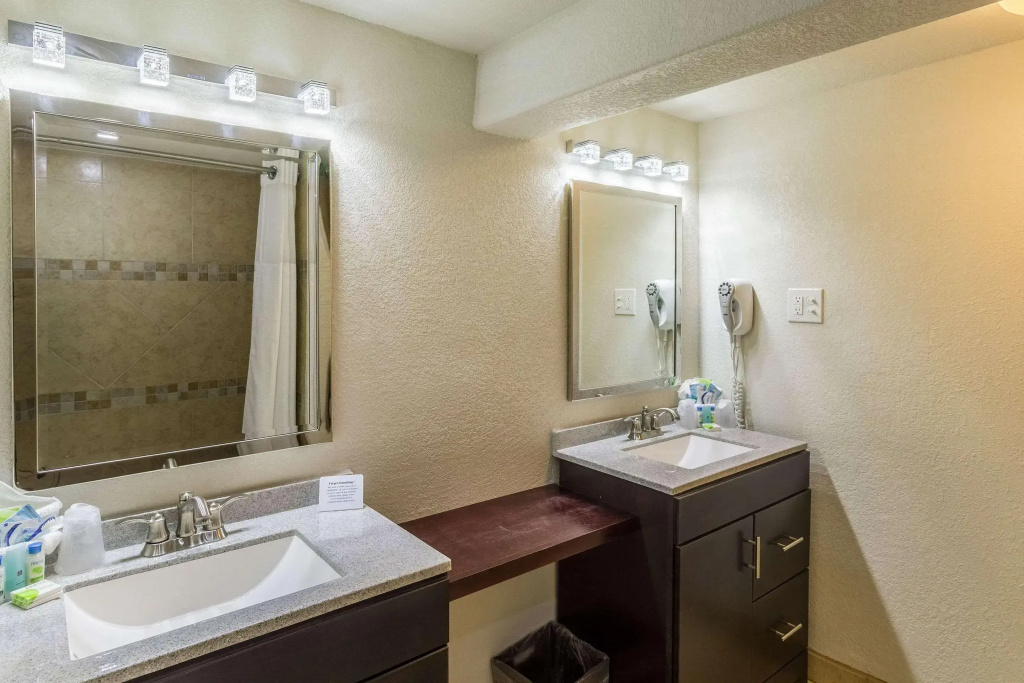 Clarion Inn near McAllen Airport