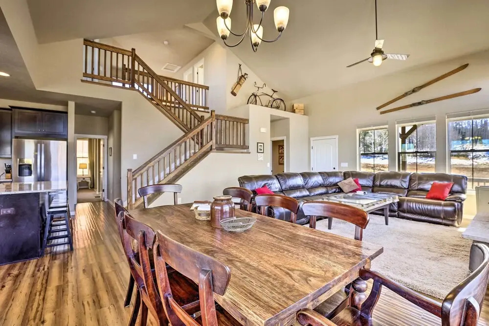 Ski-in/out Granby Home w/ Gas Grill & Fire Pit!