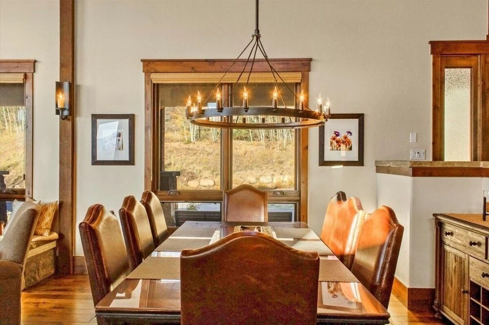 Beautiful Colorado Oasis, Platinum Perfection For Your Next Mountain Getaway! 5 Bedroom Home by RedAwning