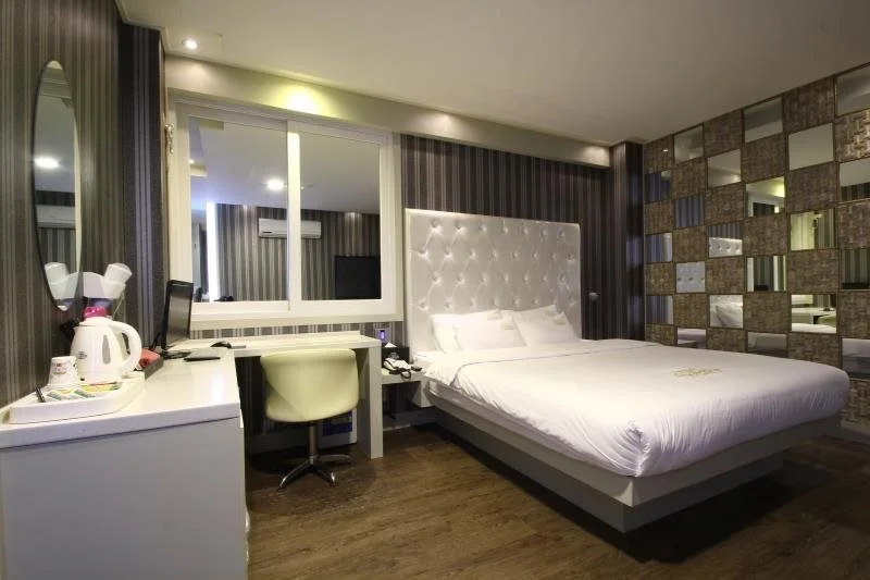 U & Songdo Hotel