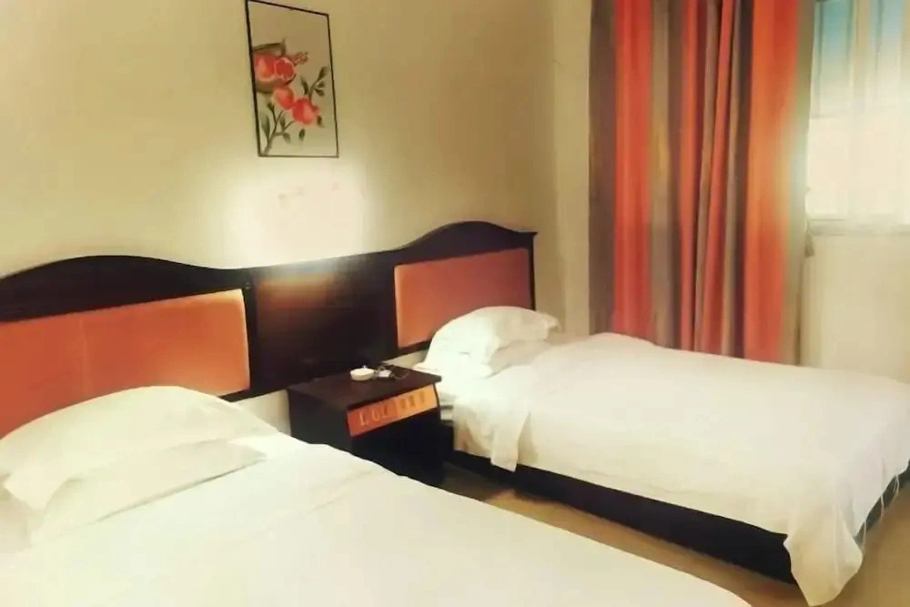 Sunshine Hotel