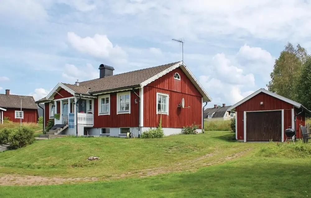 Lovely Home In Hestra With Wifi