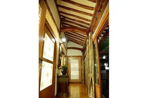 Jeonju Ddlanche Bongwan Pension