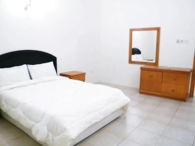 Euro Plaza Apartments