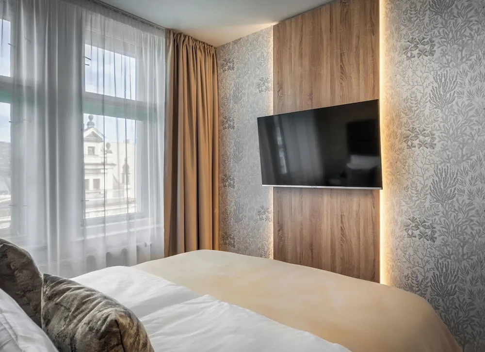 Theatre 9 Apartments by Adrez