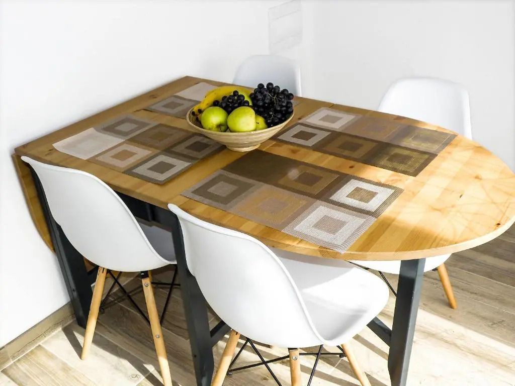 Apartment with terrace and free parking - Beach nearby