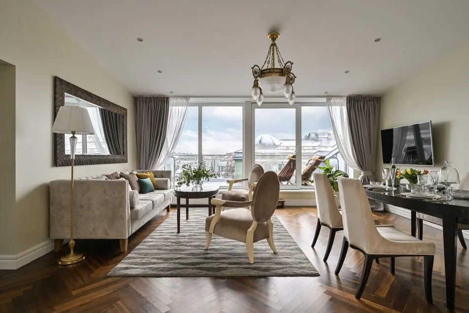 Minin Apartments на Караванной 11 (мансарда c террасой)