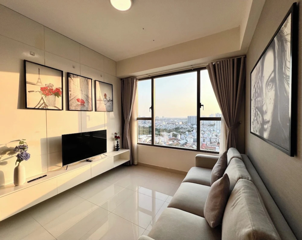 Rivergate Residence District 4
