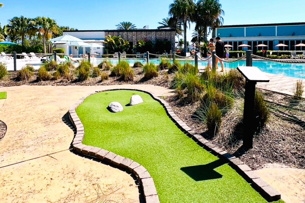 Stylish Vacation Home With Open Layout, Sunny Patio & Near Attractions