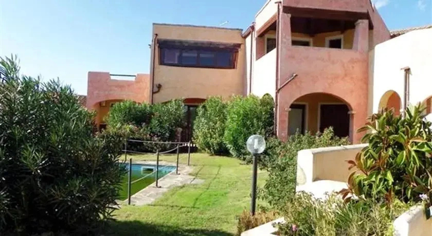Pittulongu Villa Apartments