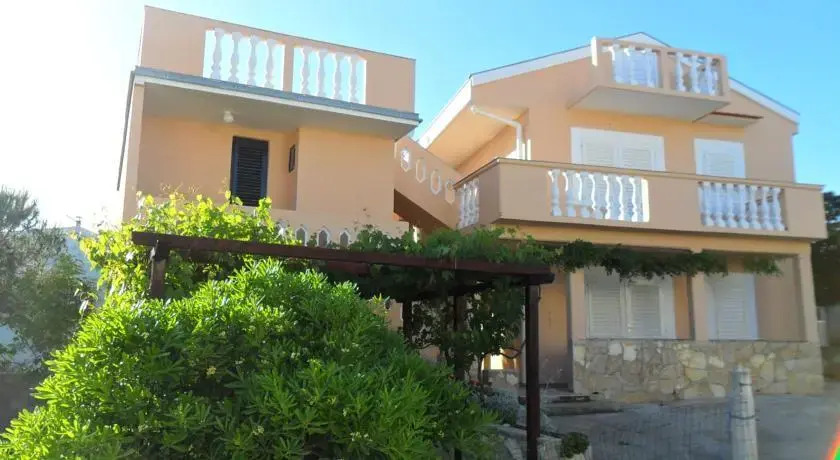 Apartment Dony - Tičić