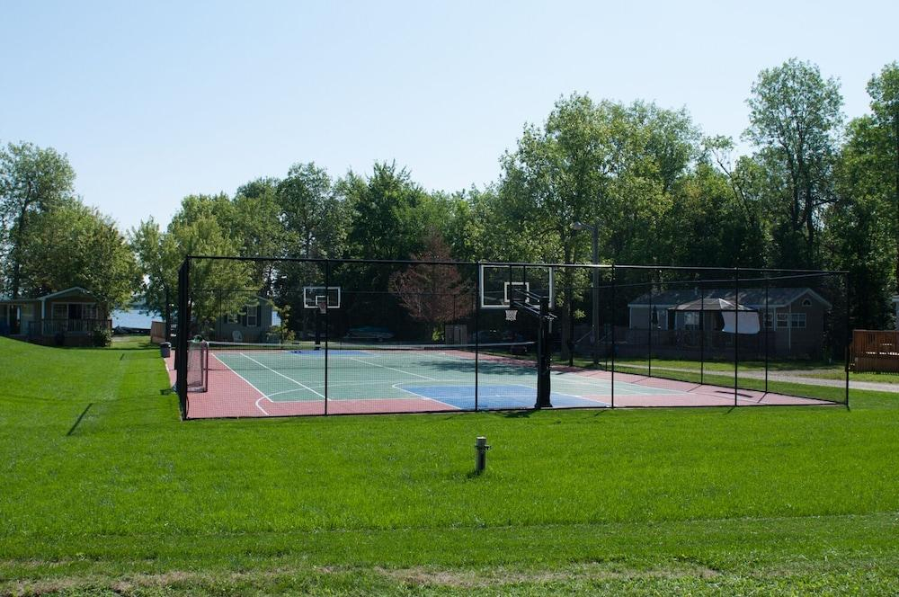 Great Blue Resorts - McCreary's Beach