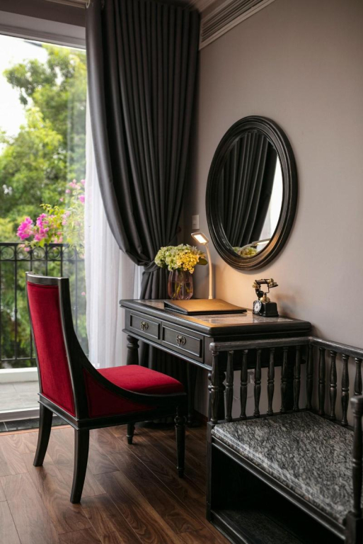 Shining Central Hotel & Spa