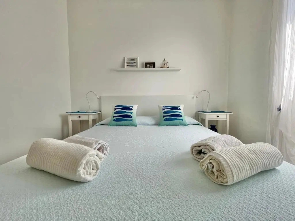 200 m from the beach - WiFi - Air Conditioning