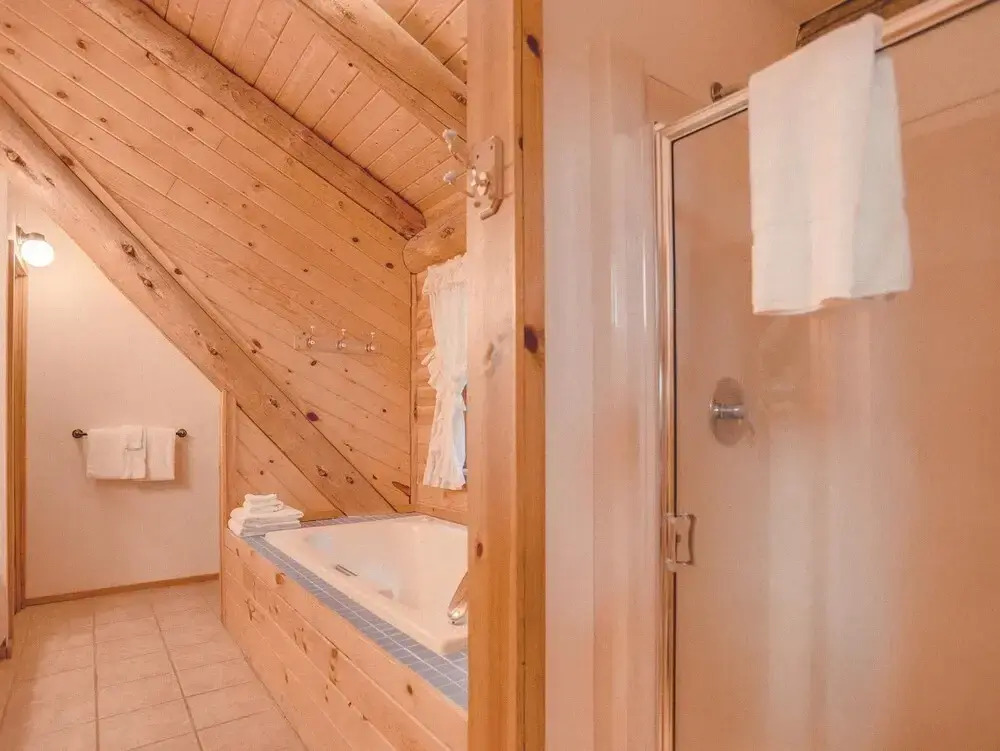 Bear Den Log Cabin