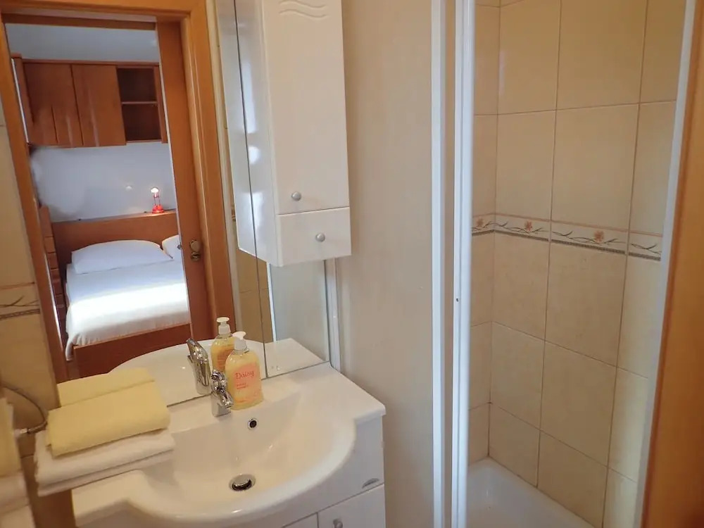 Apartments Sidro-by the sea