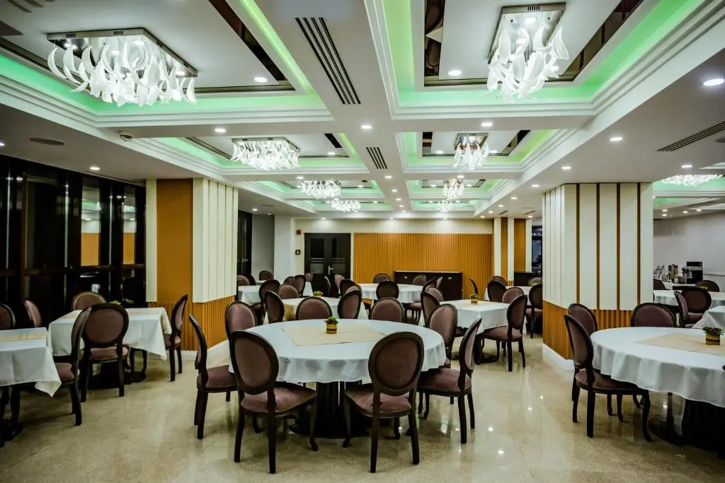 HOTEL CARPAT INN
