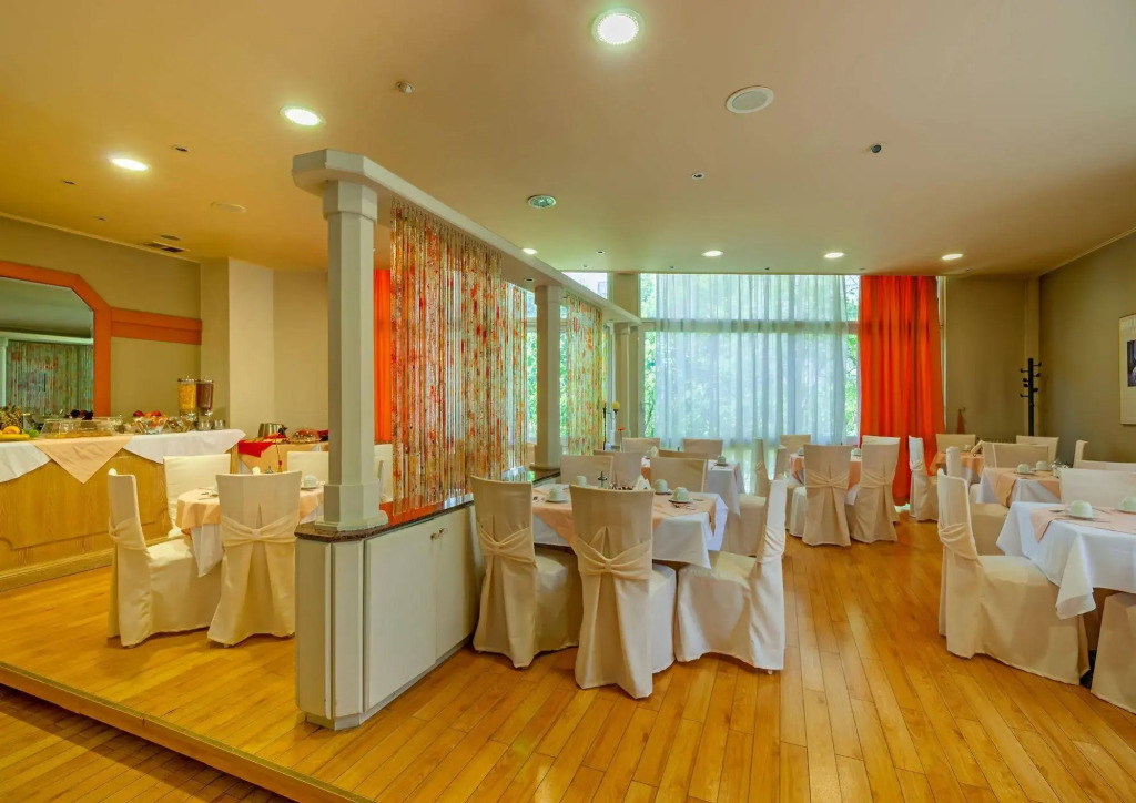 Park Hotel