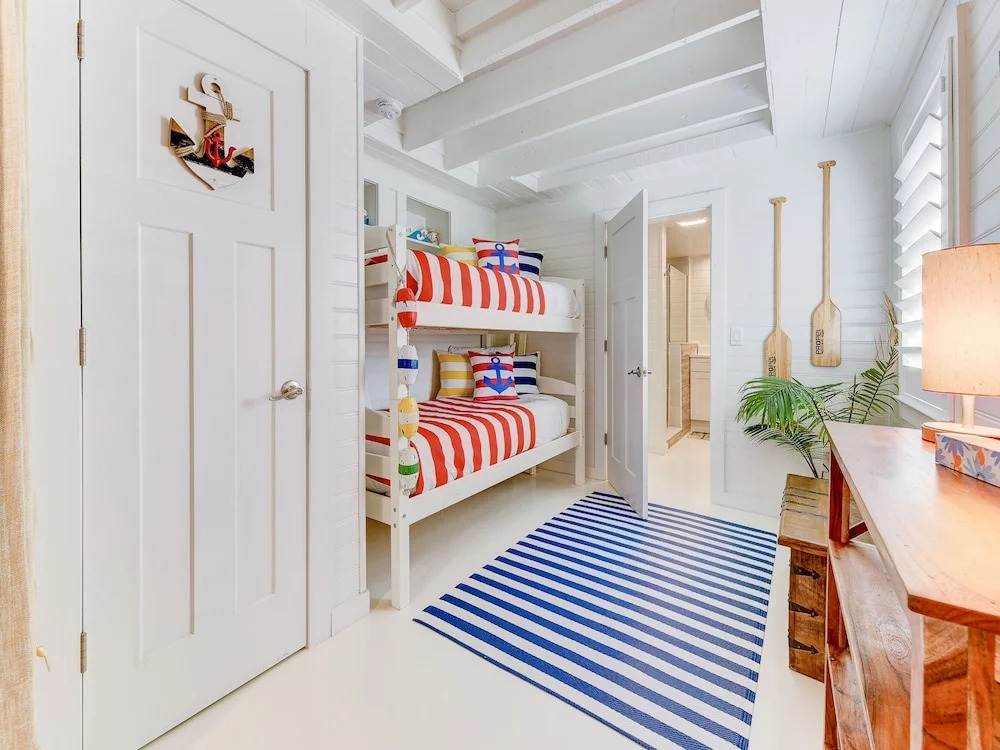 Romantic Beach House by Vtrips