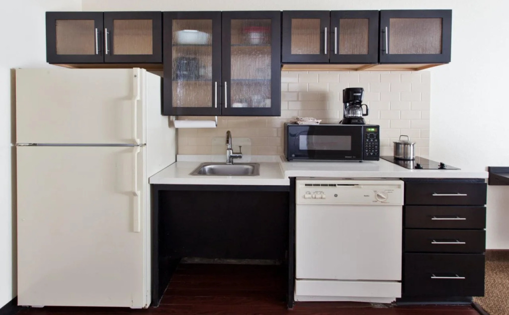 Sonesta Simply Suites Arlington Entertainment District