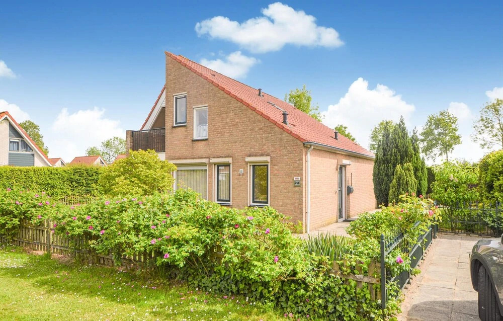 Stunning Home In Breskens With Kitchen