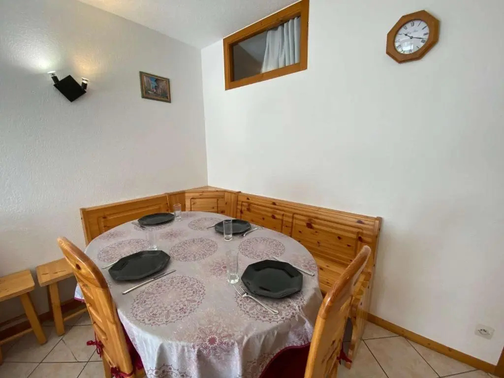 Appartement Le Grand-Bornand, 2 pièces, 6 personnes - FR-1-241-131
