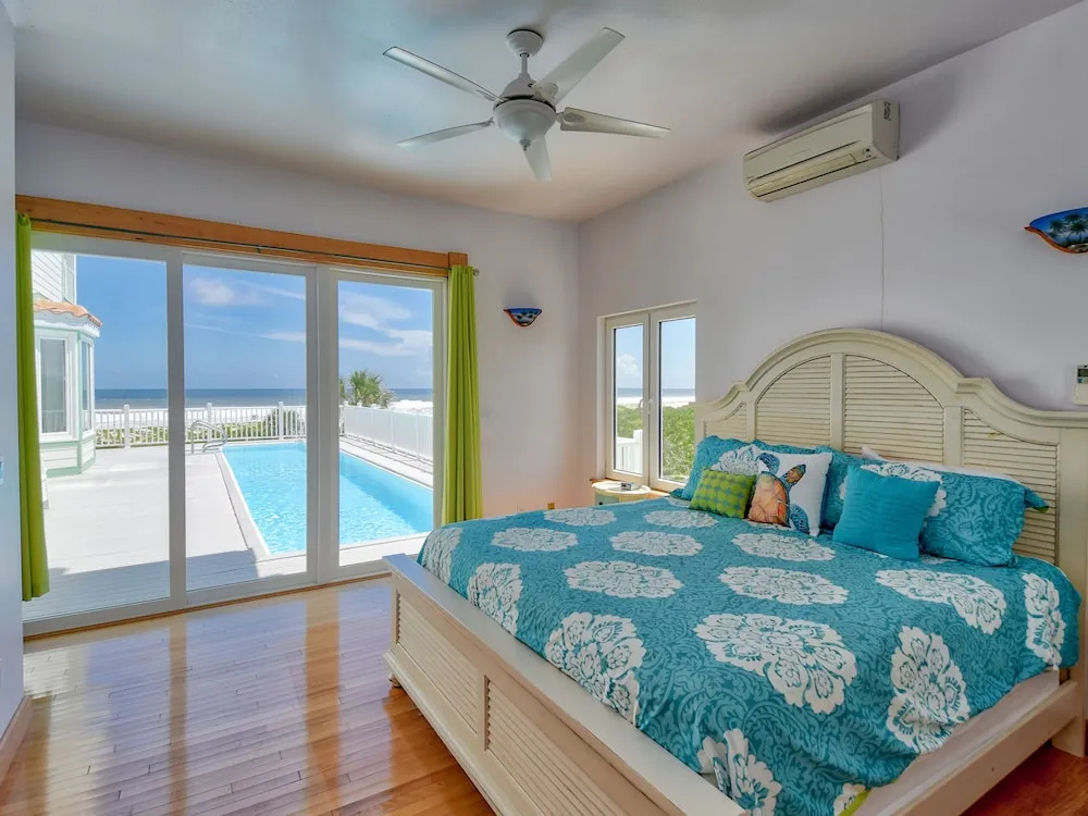 4br Oceanfront W/ Private Pool & 3 Balconies 4 Bedroom Home