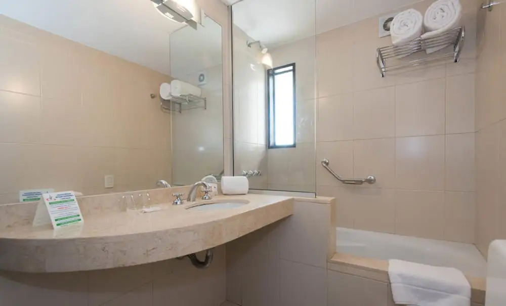 Urquiza Apart Hotel & Suites