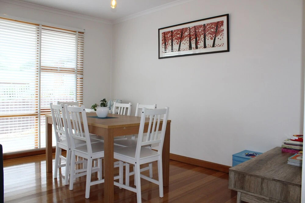 Newly Renovated Villa - Waters Edge